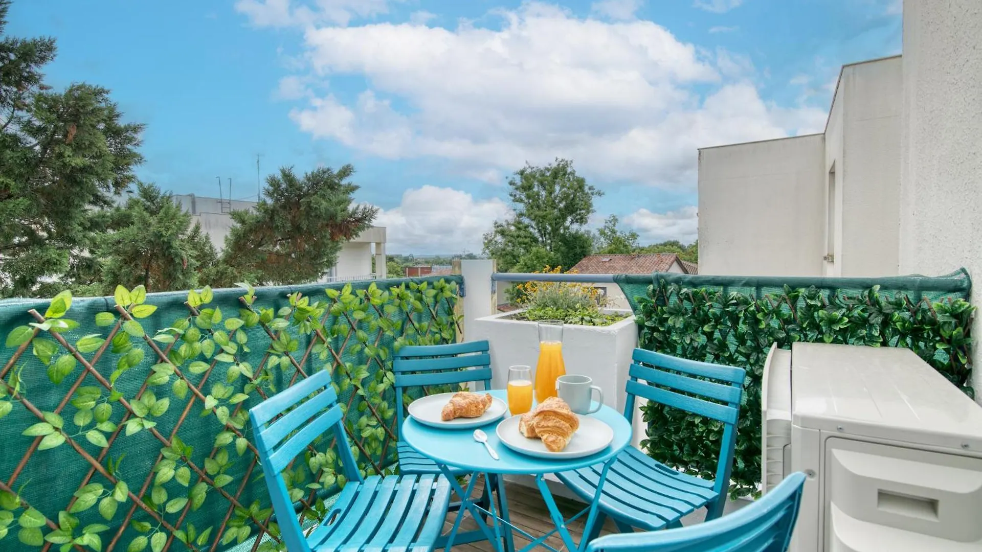 First Flight Colomiers - A 8 Mn De L'Aeroport- Proche Airbus - 6 Voyageurs Appartement