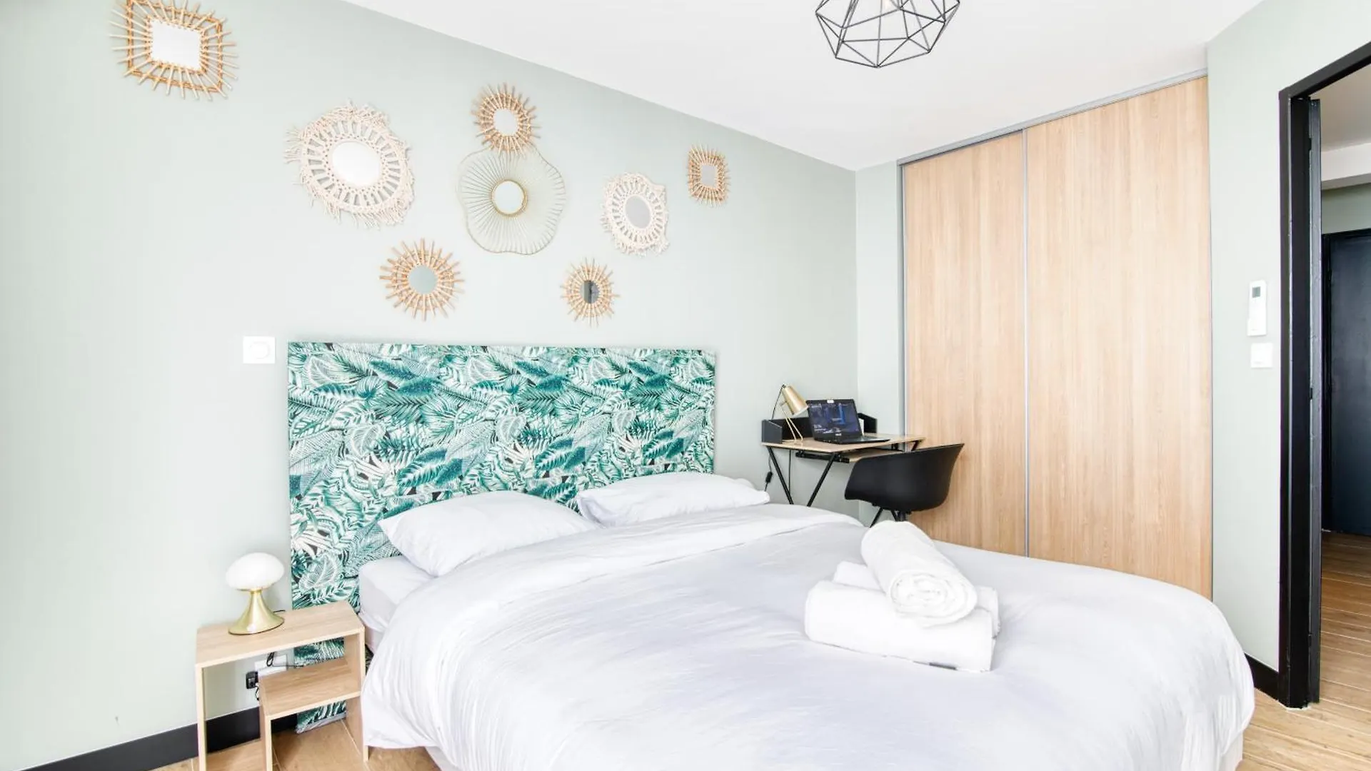 First Flight Colomiers - A 8 Mn De L'Aeroport- Proche Airbus - 6 Voyageurs Apartman